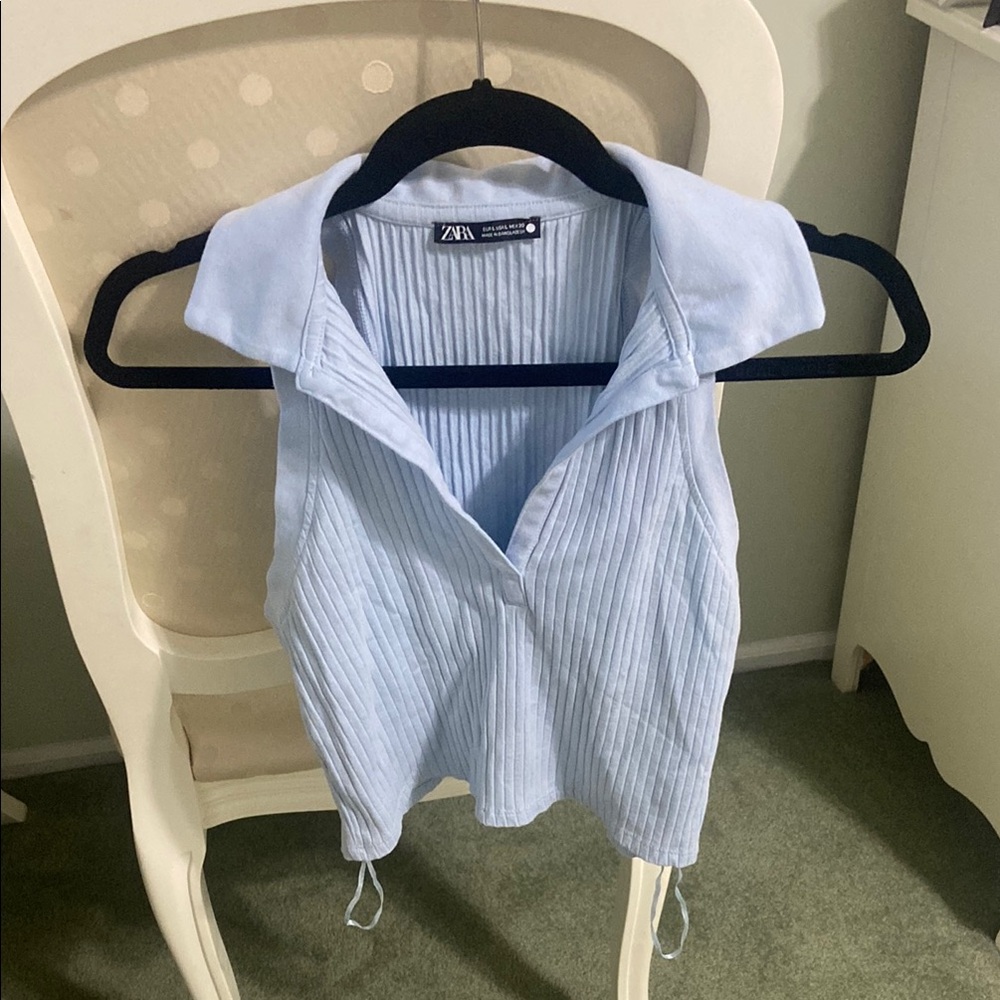 Zara Blue Sleeveless Button Down Crop Top